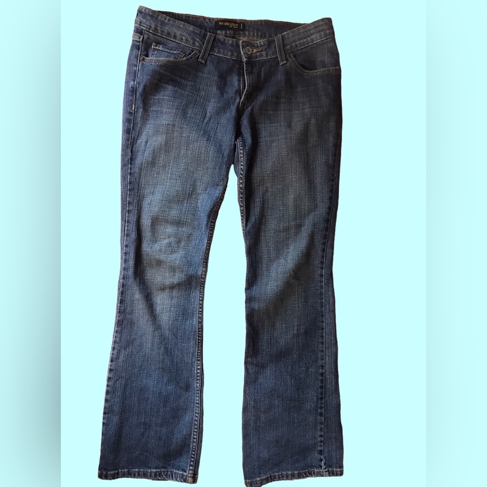 Women’s Levi too superlow 524 jeans size 9 medium